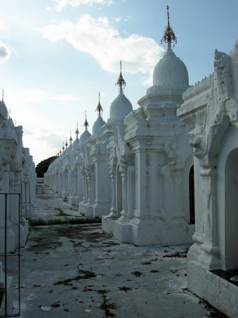 Mandalay Tripitaka pagodas