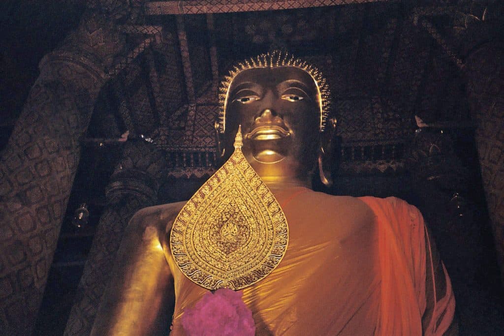 largest sitting Buddha of Thaiiland