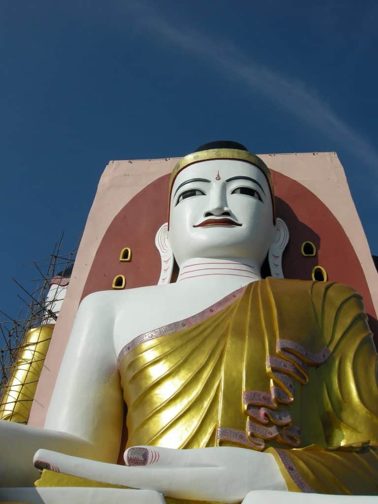 Kyaik Pun (4 Buddhas) pagoda Bago: lessons in Buddhism