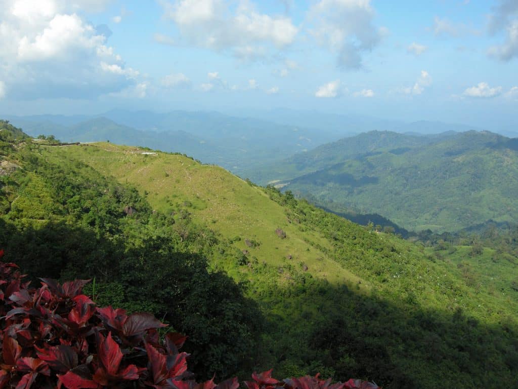 hillside view from Kyaiktyio