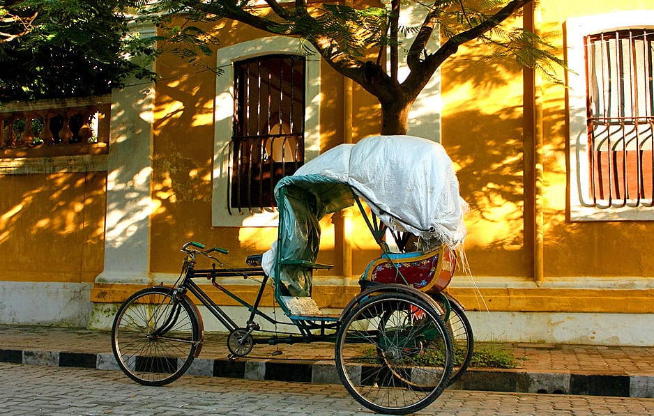 rickshaw_in_French_city_part_of_Pondicherry