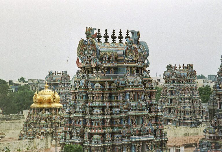 temple overview from rooftops of Madurai