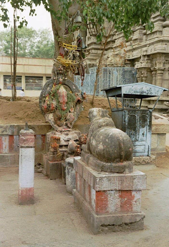 statues inside Meenakshi temple in Madurai